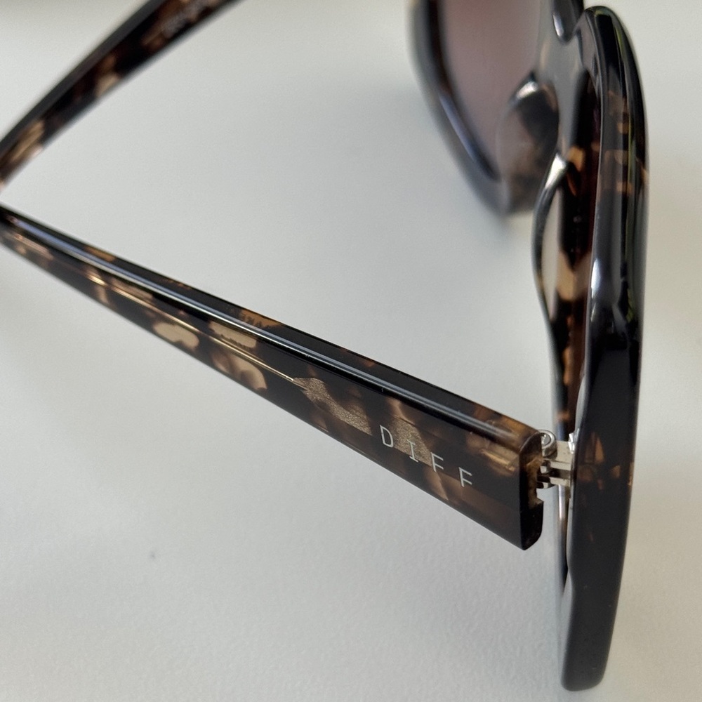 Tortoise Shell Square Sunglasses By Diff Eyewear - image 4